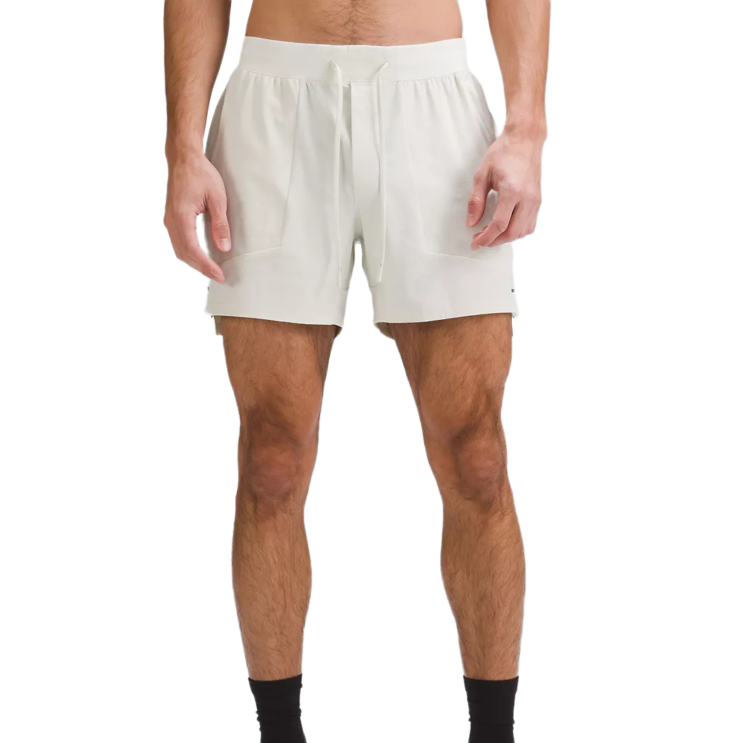 

Шорты повседневные License To Train Collection 5' мужские Lululemon, белый