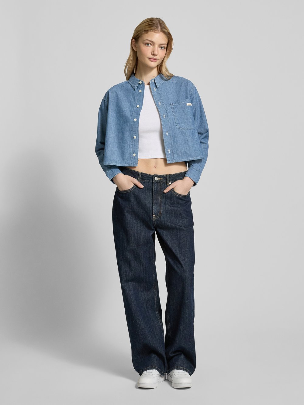 

Укороченная блузка в стиле деним Calvin Klein Jeans