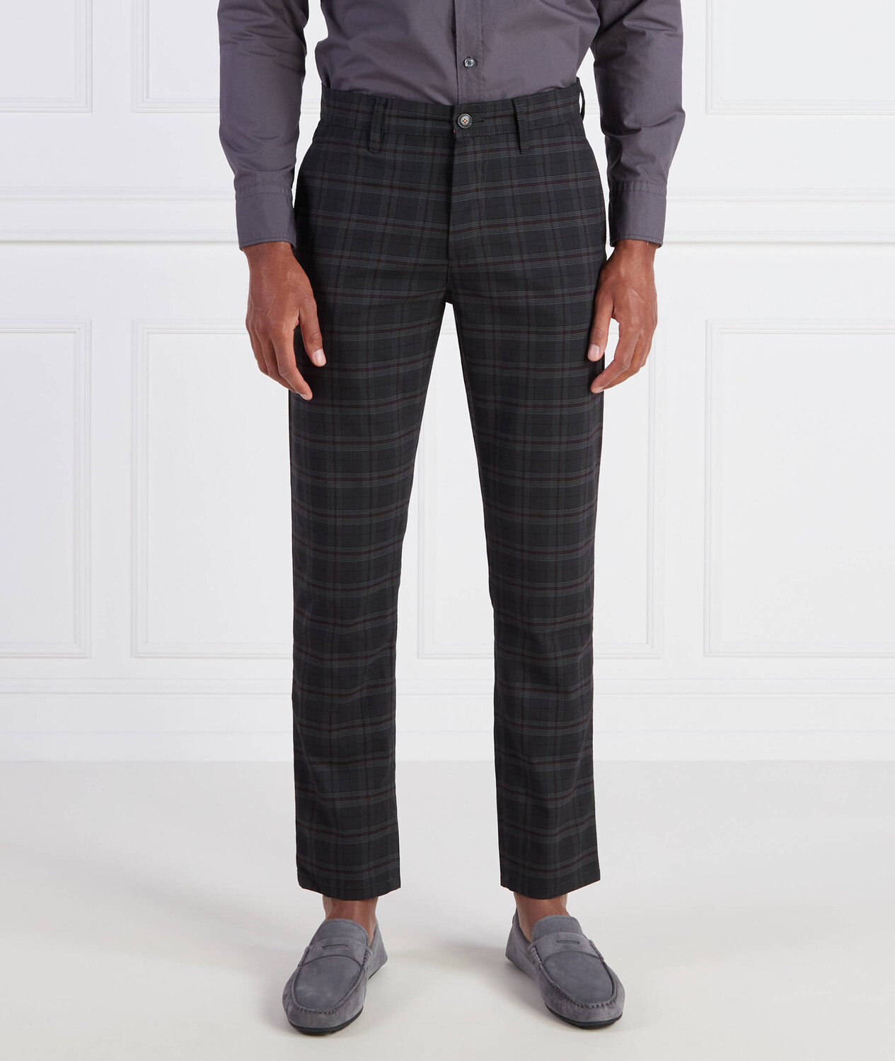 

Брюки BOSS ORANGE Tapered, пепельно-серый
