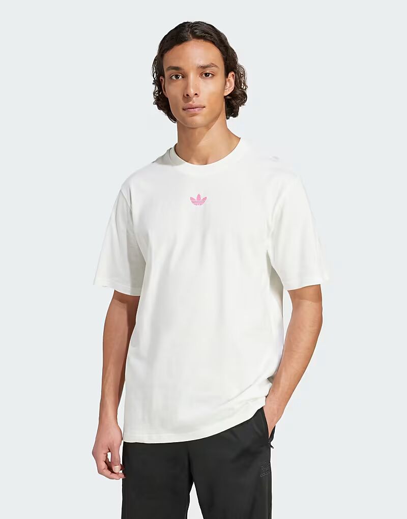 

Футболка Adidas Originals x Minecraft Graphic Tee цвета Off-White