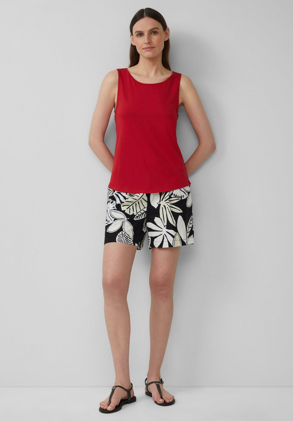 

Топ MIT DEKORATIVEM CUT-OUT s.Oliver, красный