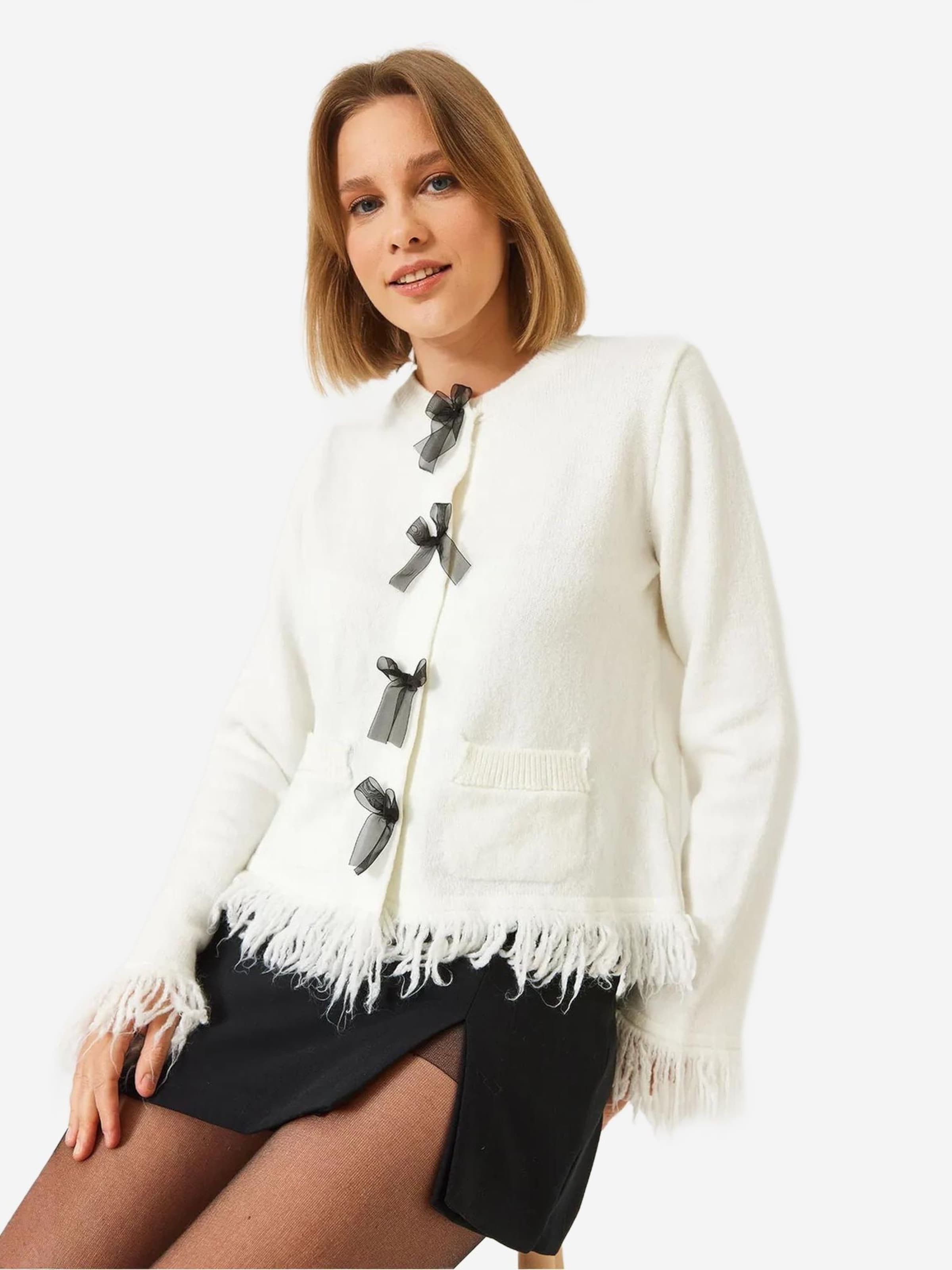 

Bianco Lucci Вязаный кардиган в бежевом цвете