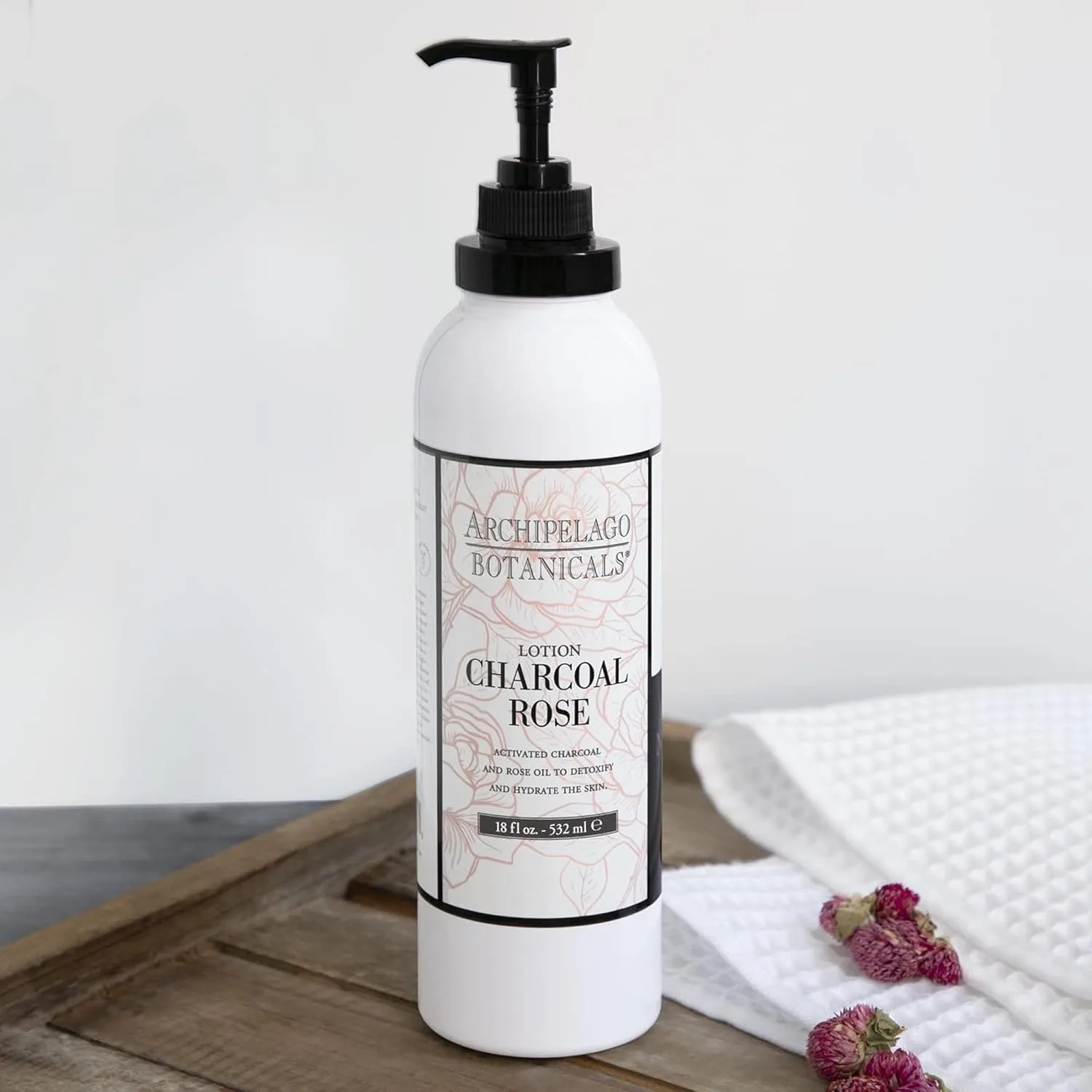 Увлажняющий лосьон для тела Archipelago Botanicals с углем и розой для мягкой и гладкой кожи, без парабенов и фталатов, 18 унций. 510.30 г (1 шт.), black — фото 3