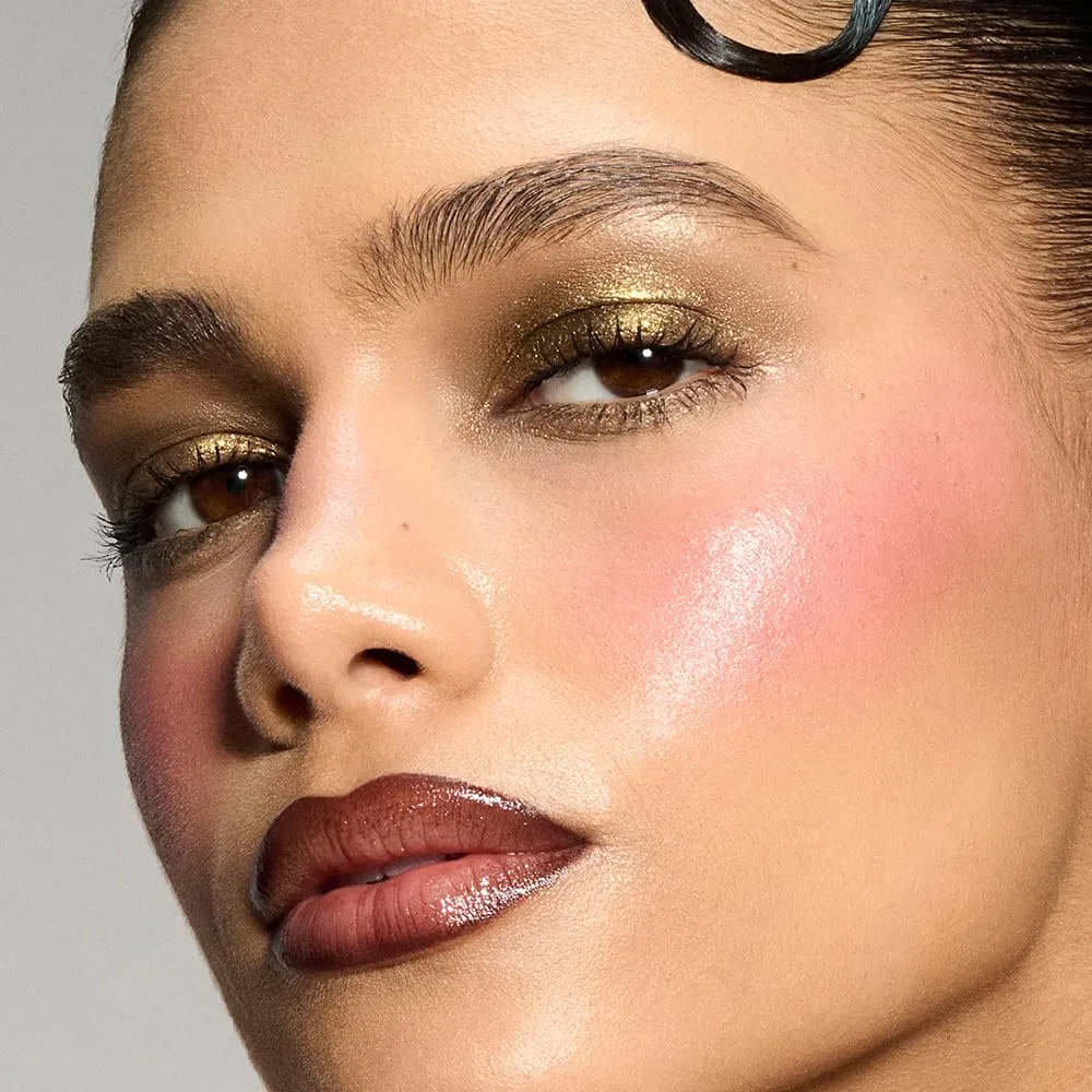 rem beauty Wicked: For Good | Набор косметики | Водостойкие тени для век, стик для сияния кожи, кремовый карандаш для губ, блестящий бальзам для губ | 4 полноразмерных продукта, Elphaba — фото 3