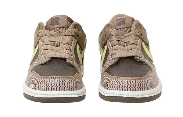 Кроссовки x undefeated dunk low sp Nike, коричневый — фото 3