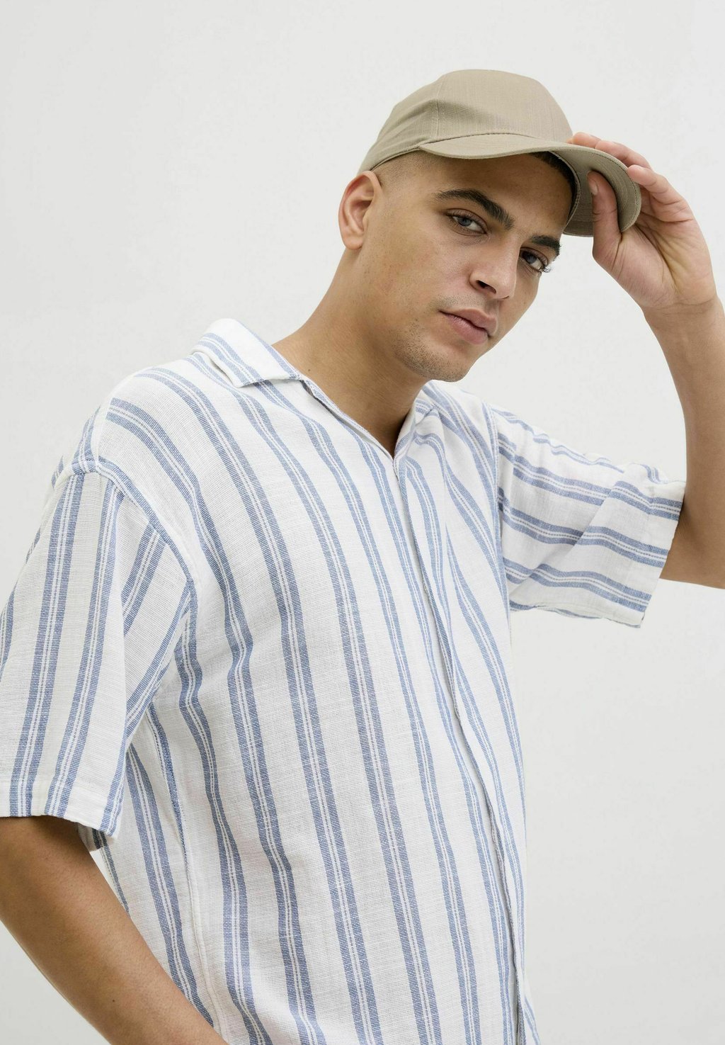 

Бейсболка BASEBALL Jack & Jones, серебряный