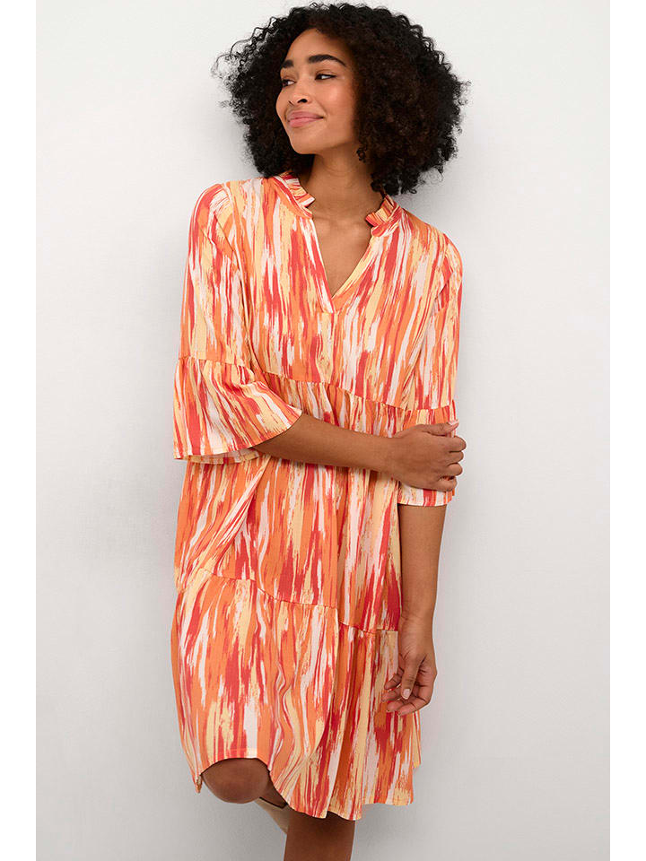 

Платье до колена Kaffe Kleid, цвет Orange/Rot/Weiß