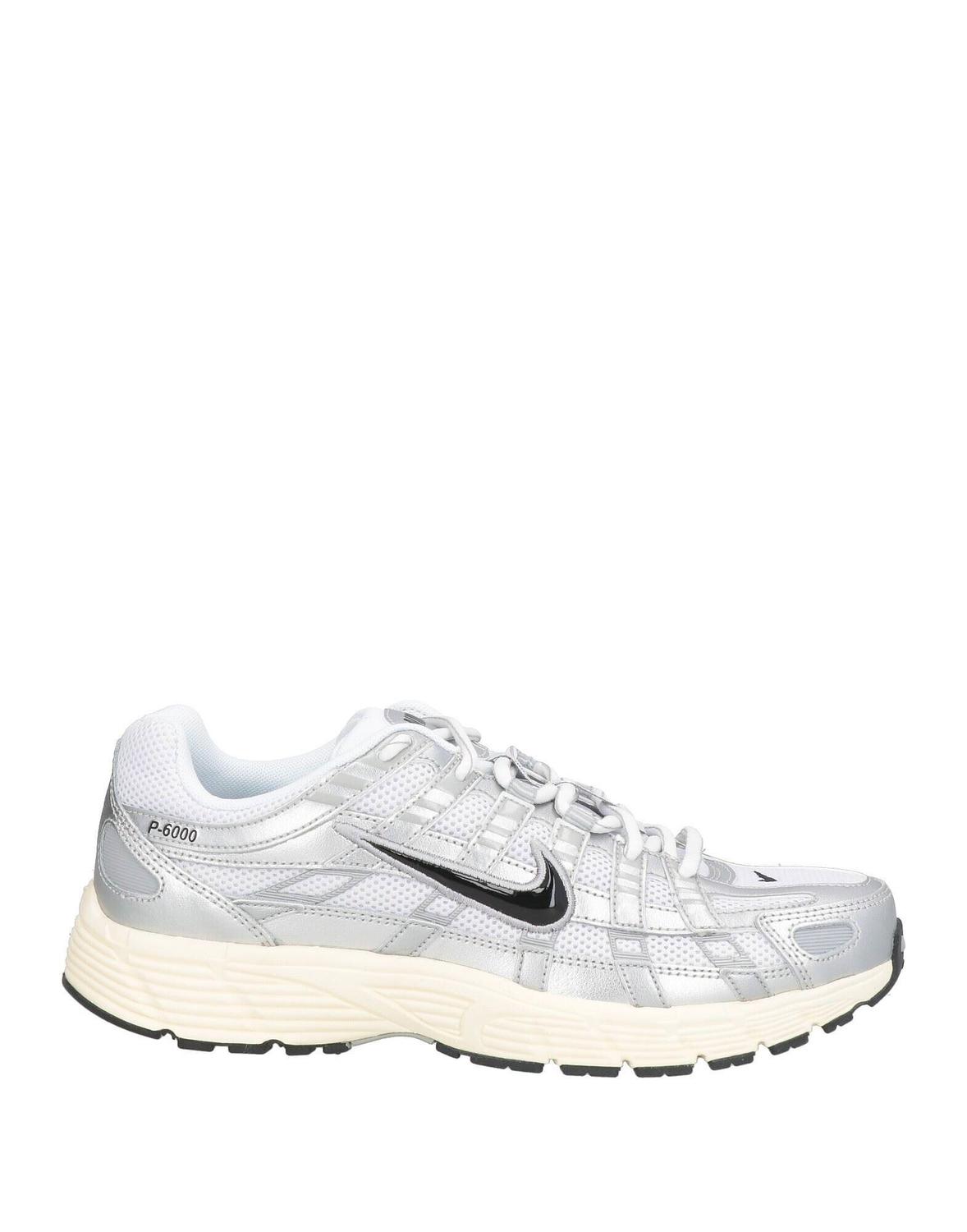 

Кроссовки Nike, серебряный