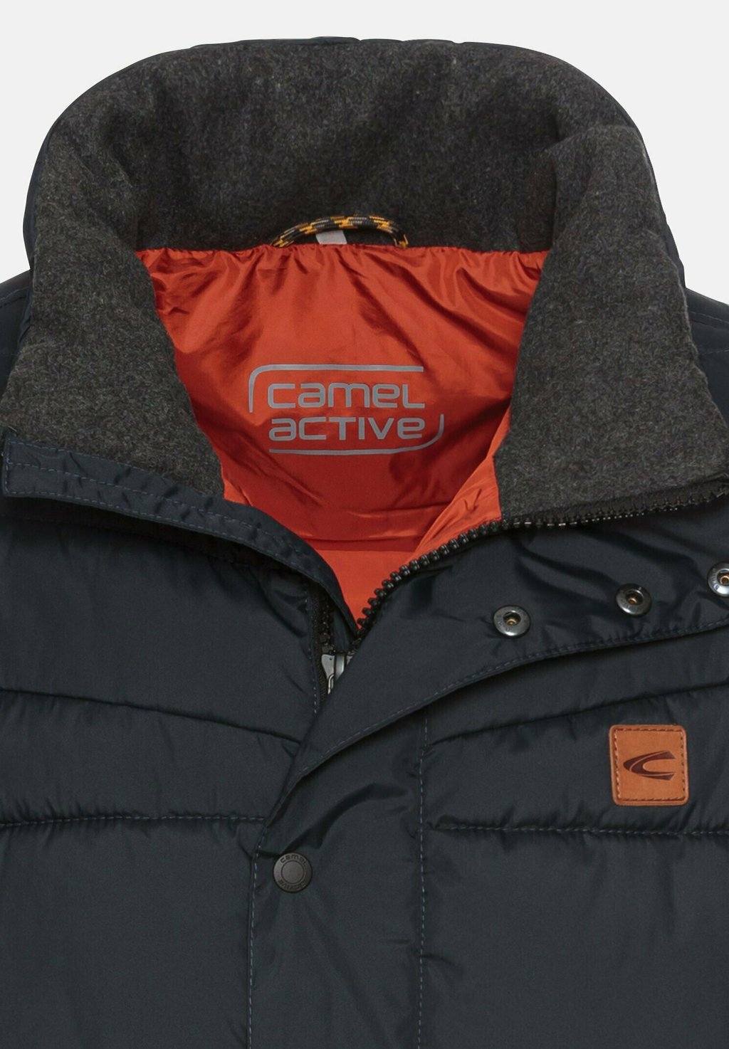 

Жилет STEPP MIT KONTRASTKRAGEN camel active, темно-синий