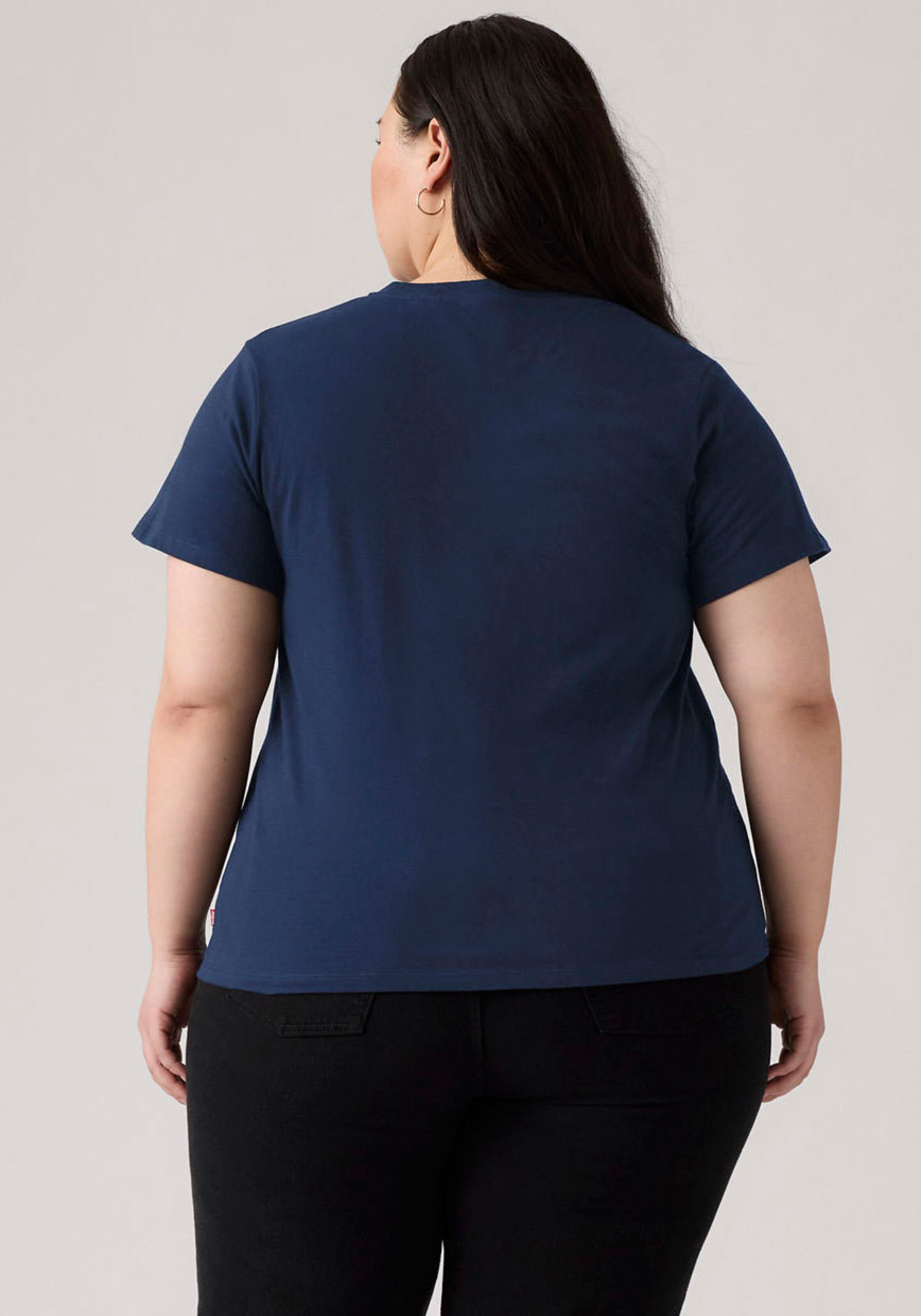 Levi's Plus Футболка 'Perfect' в цвете Marine Blue — фото 2
