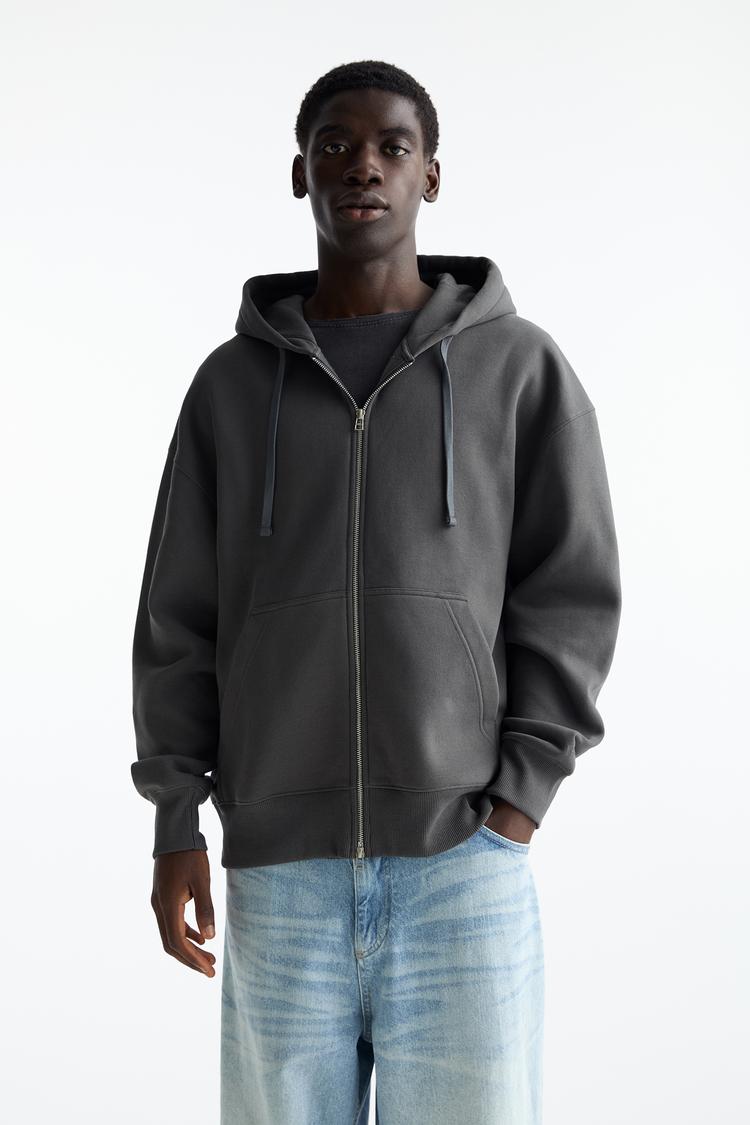 

Базовая толстовка с капюшоном на молнии Pull And Bear, серый