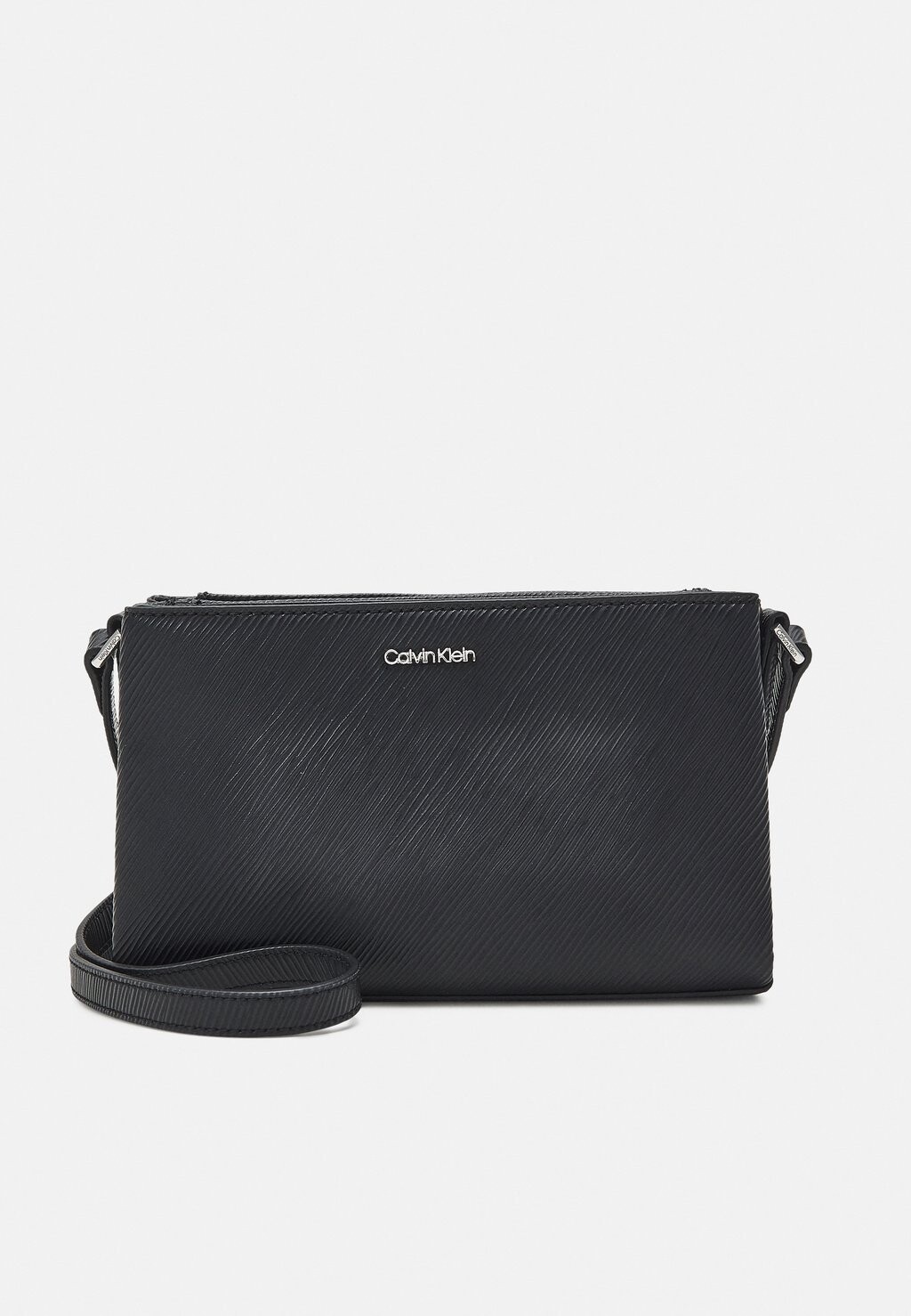 

Сумка через плечо Calvin Klein, черный