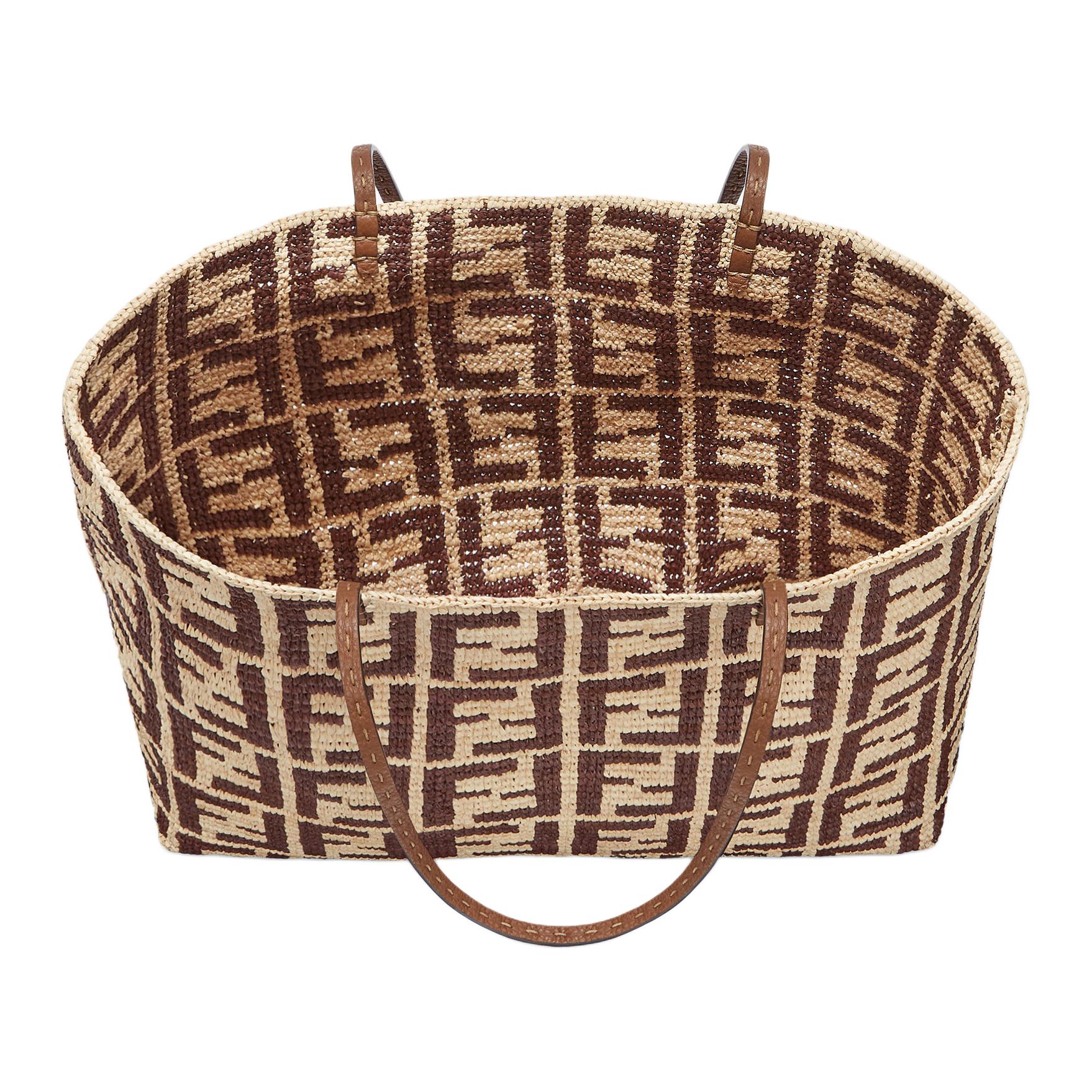 FENDI Рюкзак на плечо большой женский коричневый Roll Straw Woven With Calfskin — фото 2