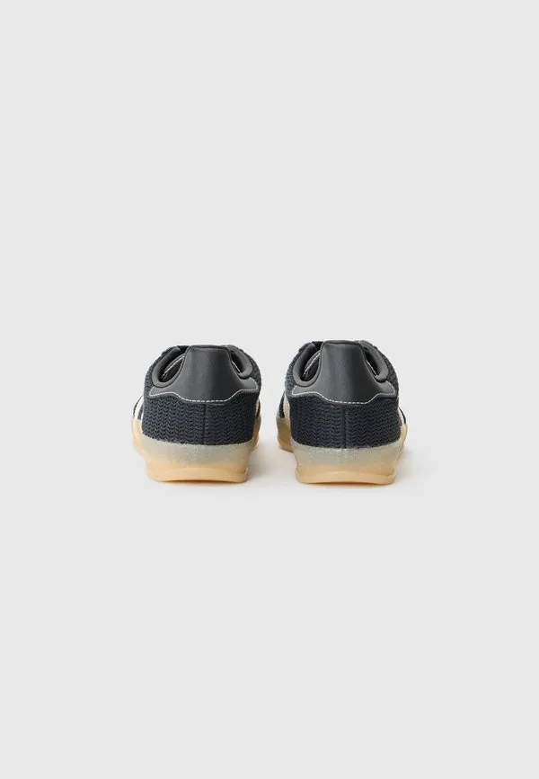 Кроссовки gazelle для дома, Adidas Originals, Core Black/Off White/Magic Beige — фото 3