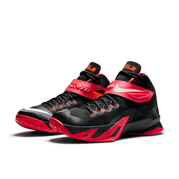 Кроссовки Nike LeBron Zoom Soldier 8 'Black Varsity Red', черный — фото 4
