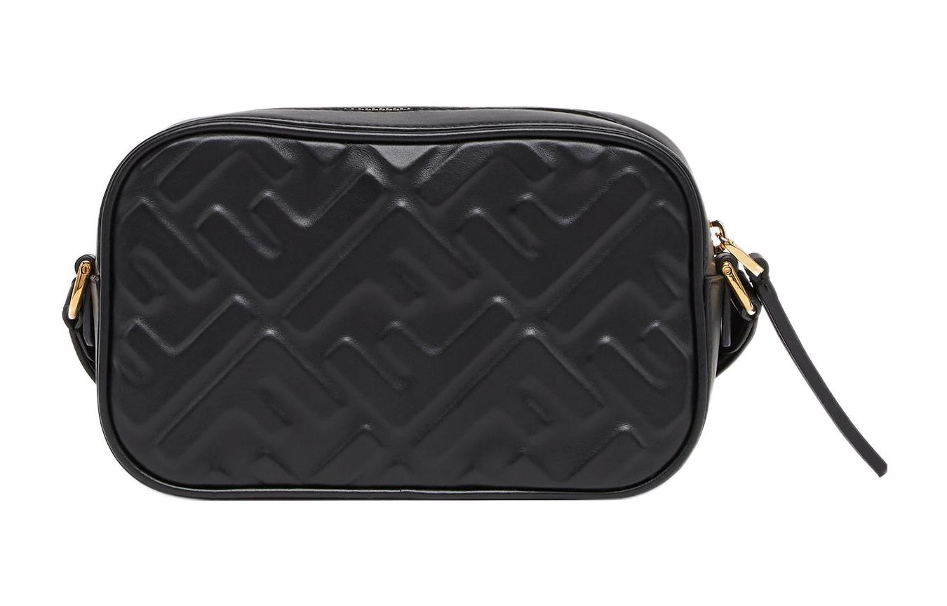 FENDI Миниатюрная женская наплечная сумка из телячьей кожи черного цвета, Crossbody Bag Mini — фото 3
