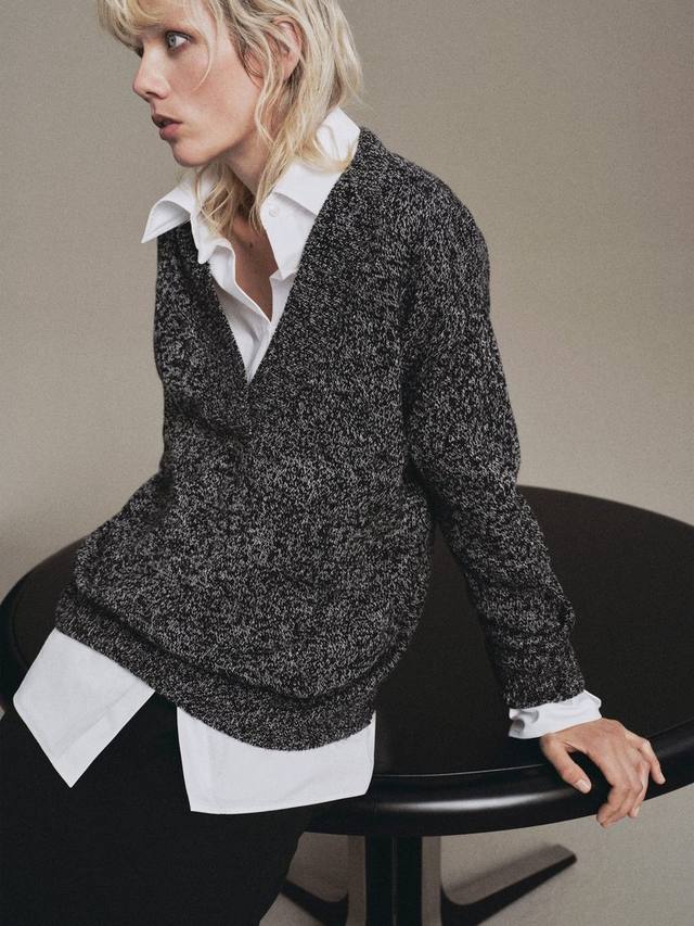 

Moliv вязаный свитер с V-образным вырезом Mango, Black