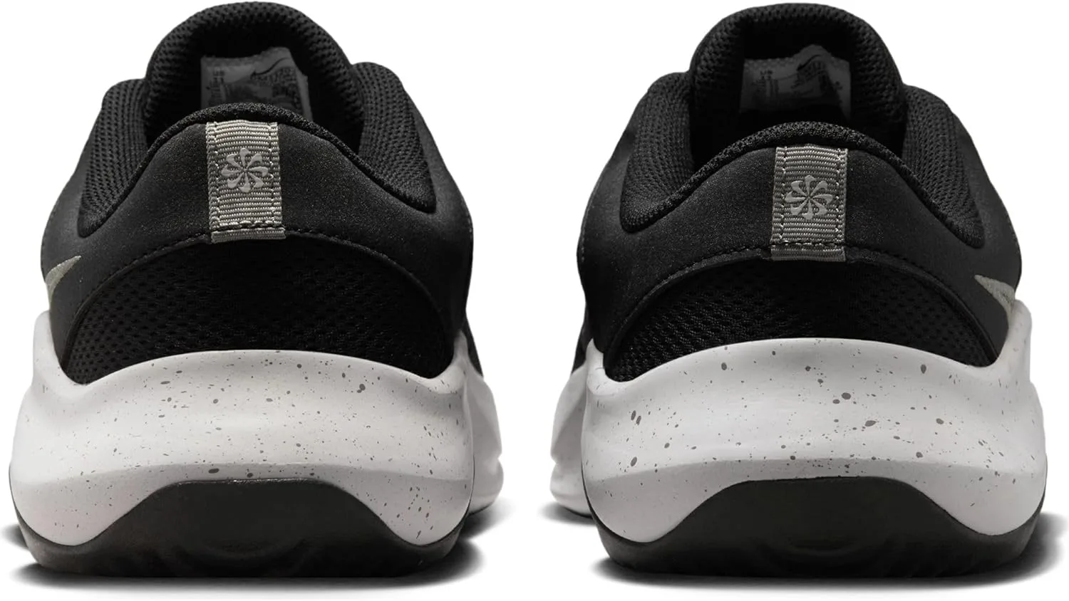 Мужские кроссовки Nike Legend Essential 3, черный — фото 2