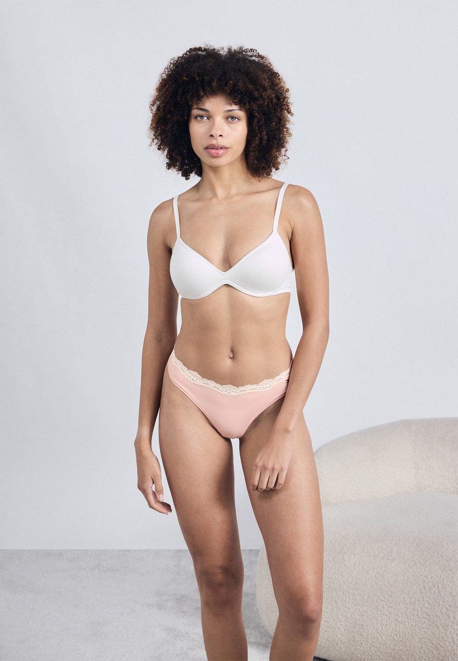 Трусы Tommy Hilfiger THONG, Foggy Pink/Light Pink — фото 2