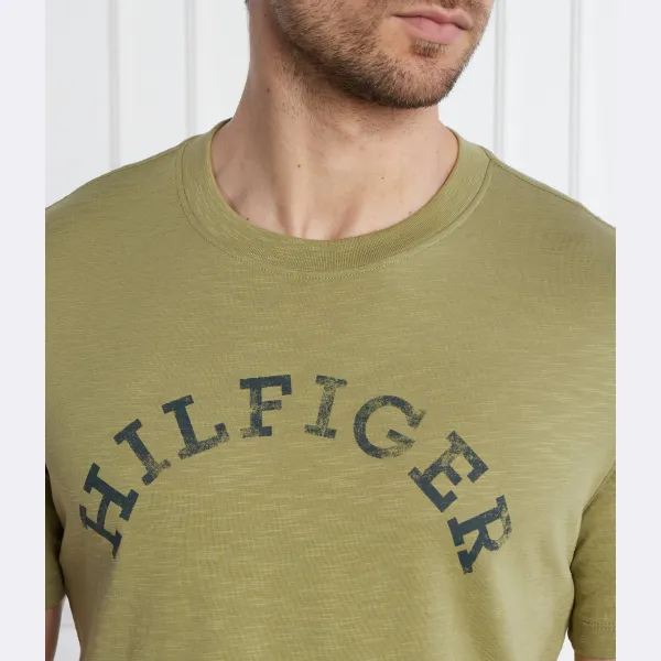 Футболка Hilfiger стандартного кроя с аркой Tommy Hilfiger, хаки — фото 3