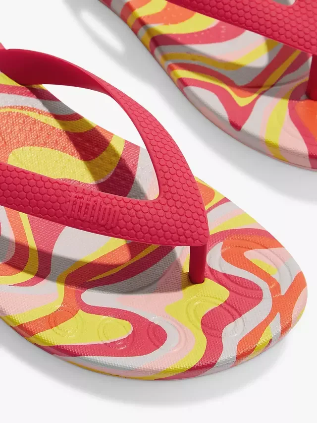 Детские шлепанцы iQushion Swirl, виртуальный розовый цвет FitFlop — фото 3
