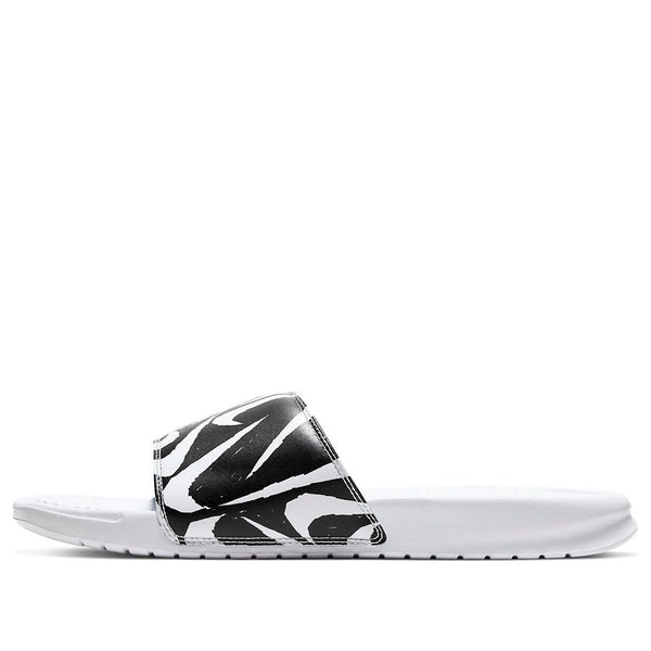 

Тапочки benassi jdi print slide 'white black swoosh' Nike, белый