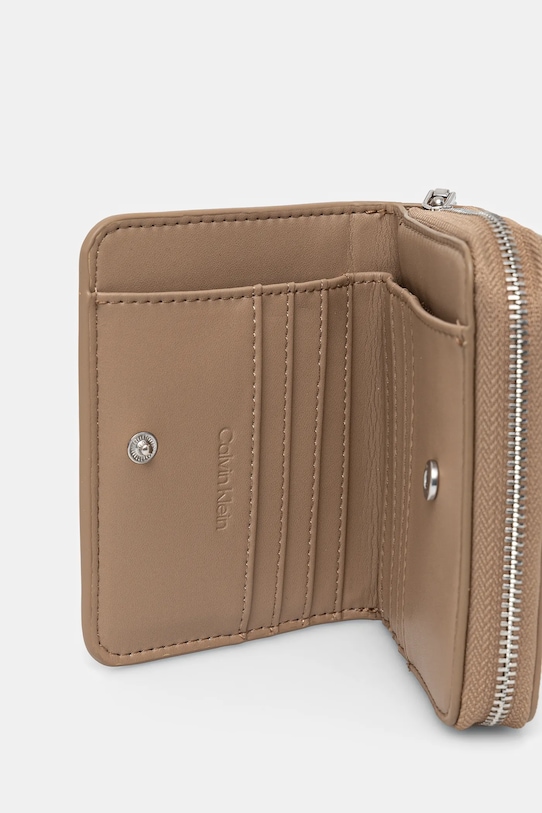 

Кошелек Calvin Klein, бежевый