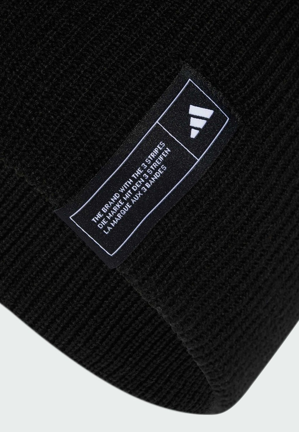 

Шапка Essentials adidas Performance, черно-белая