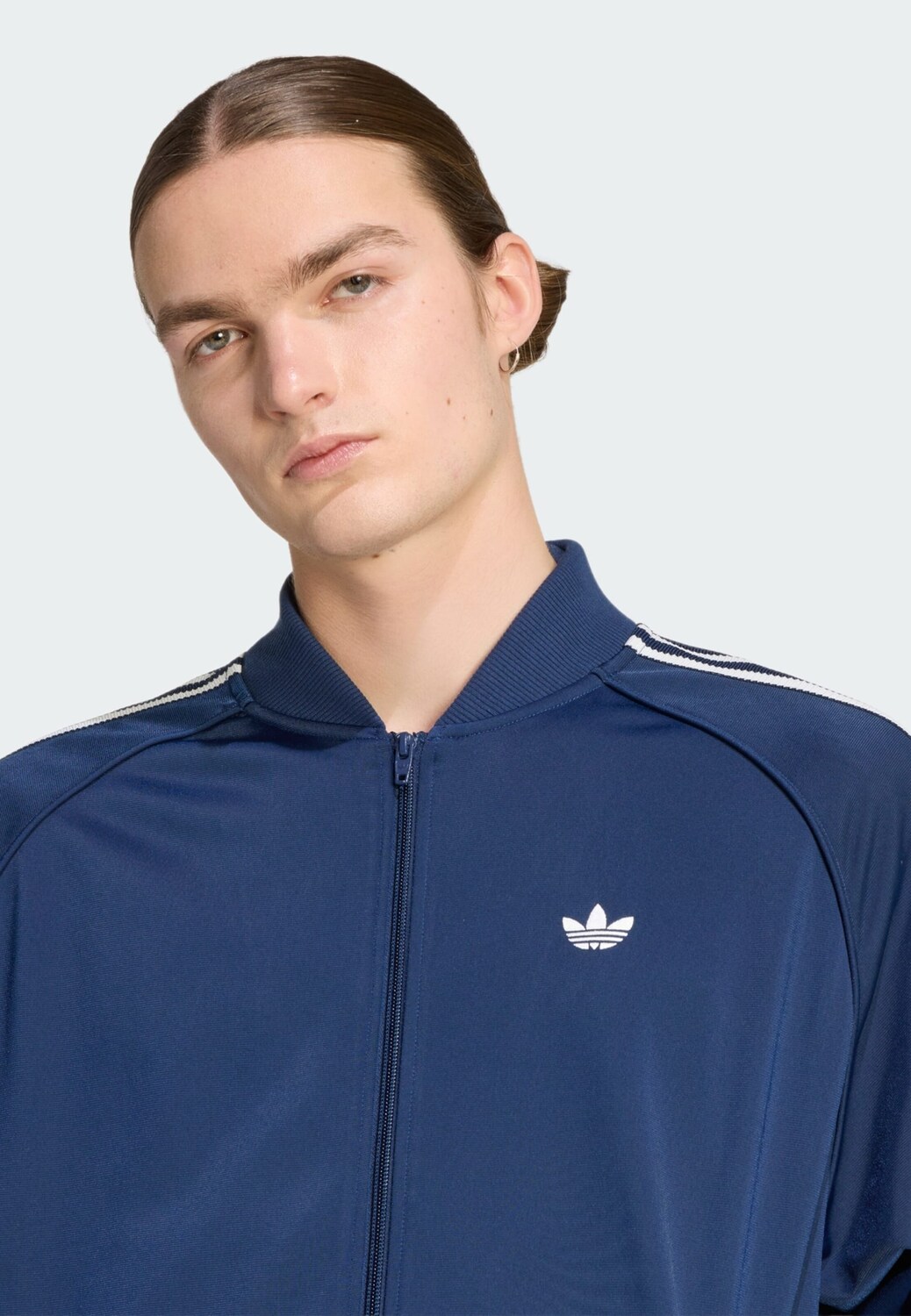 Adidas Originals Куртка межсезонная 'Britcore Superstar' в цвете Marine Blue — фото 4