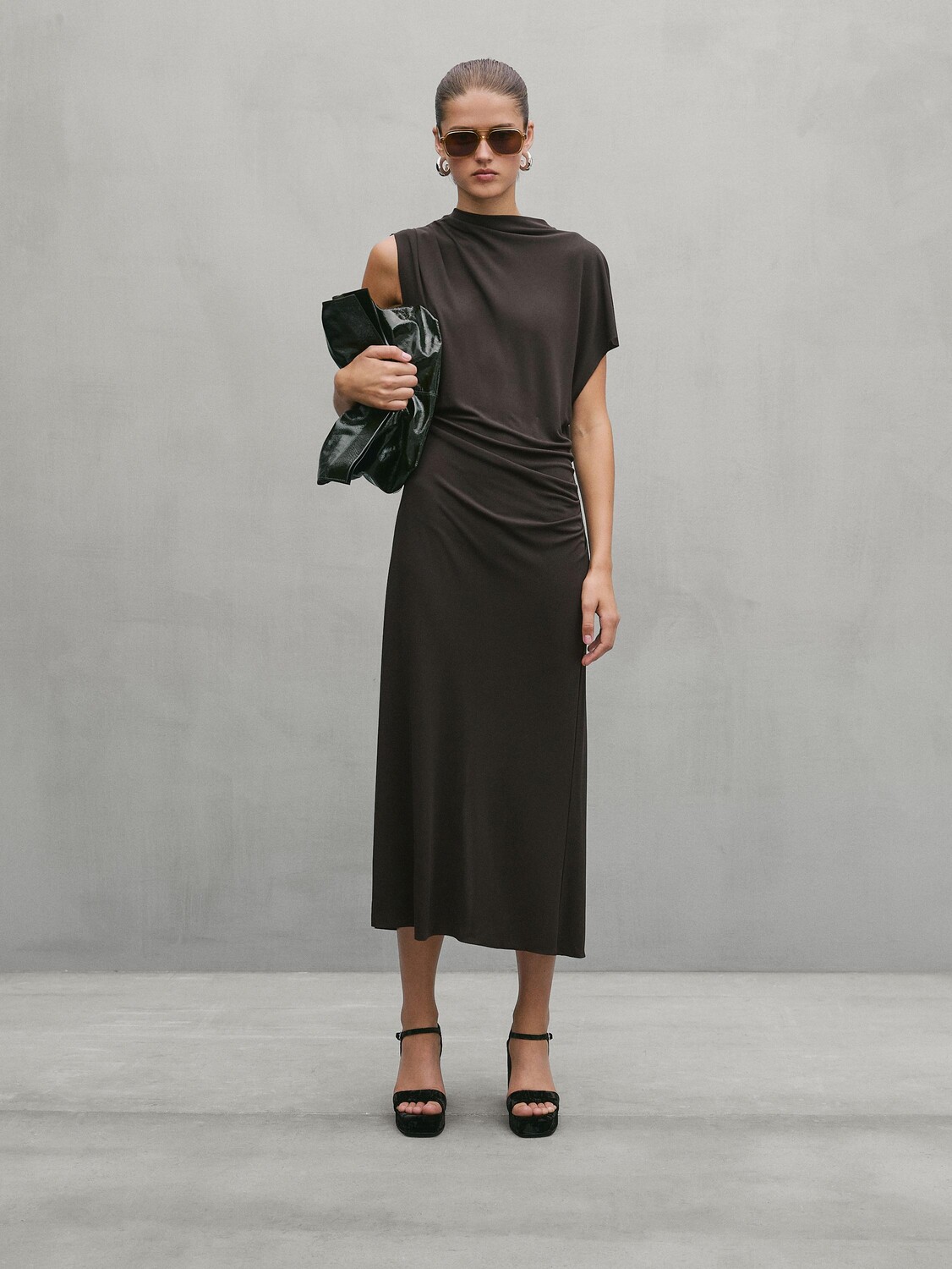 

Платье миди с драпировкой и разрезом - студия Massimo Dutti, зеленый