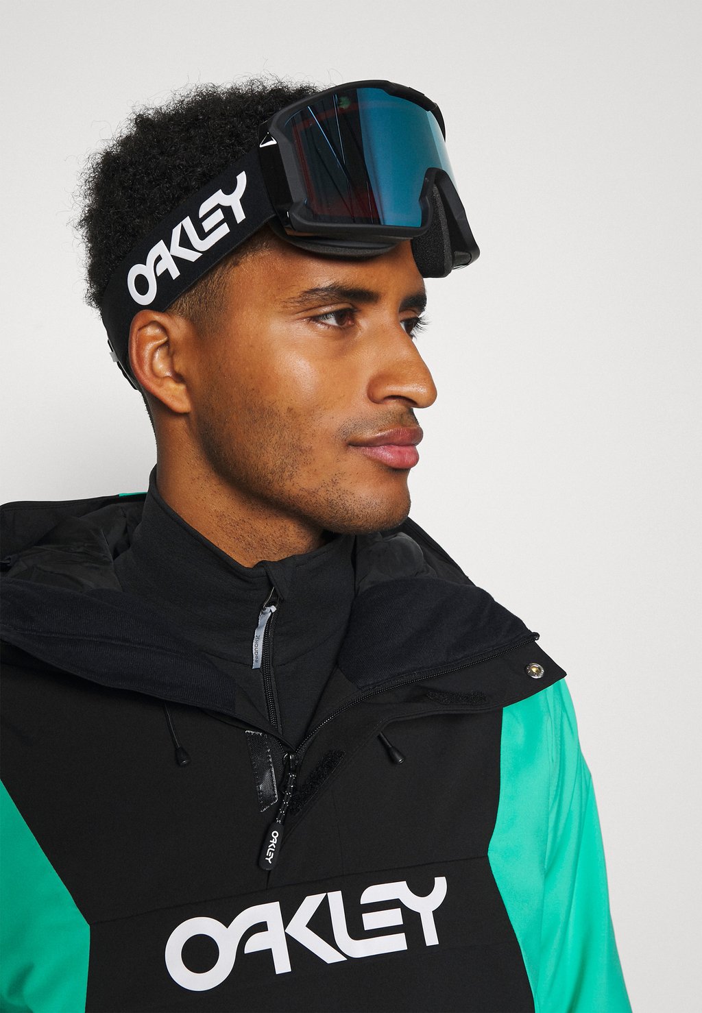 

Горнолыжные очки LINE MINER Oakley, черный