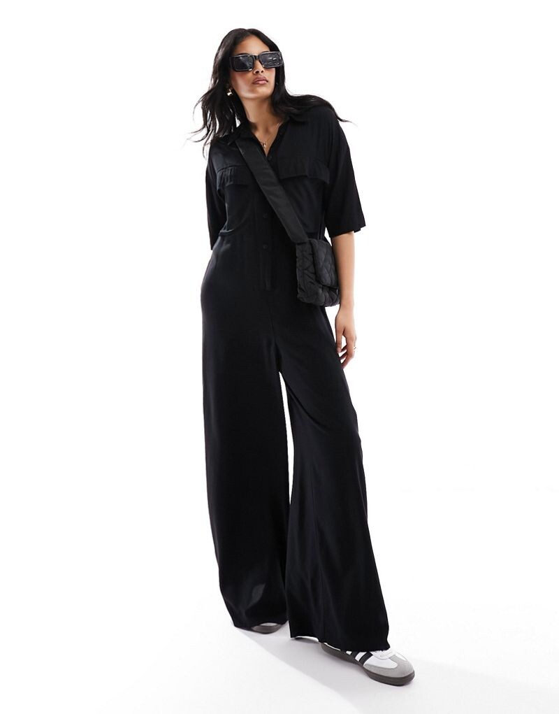 

Черный комбинезон оверсайз с напуском ASOS DESIGN