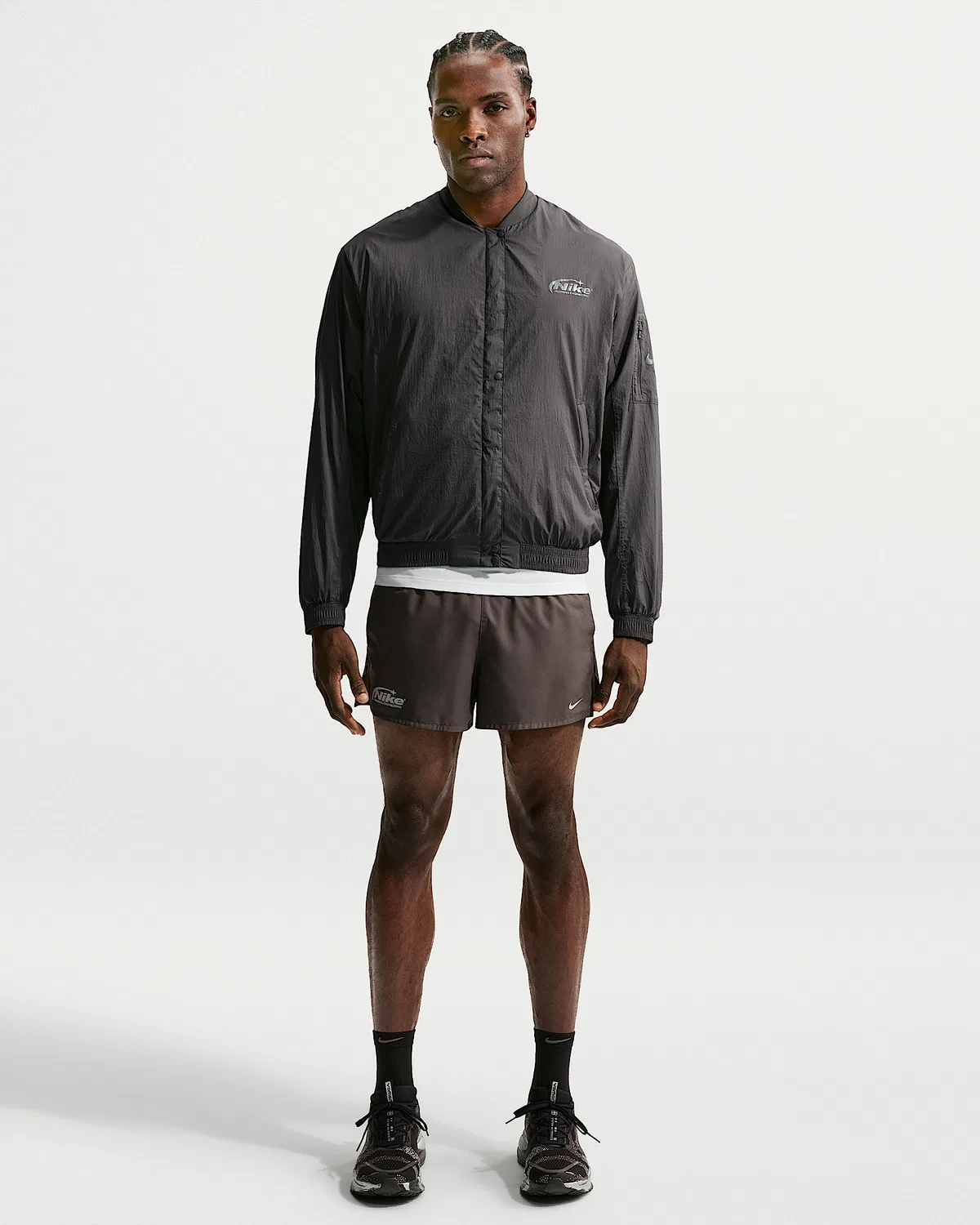 Мужская ветровка Nike Repel UV Protection Running Bomber, Medium Ash — фото 4