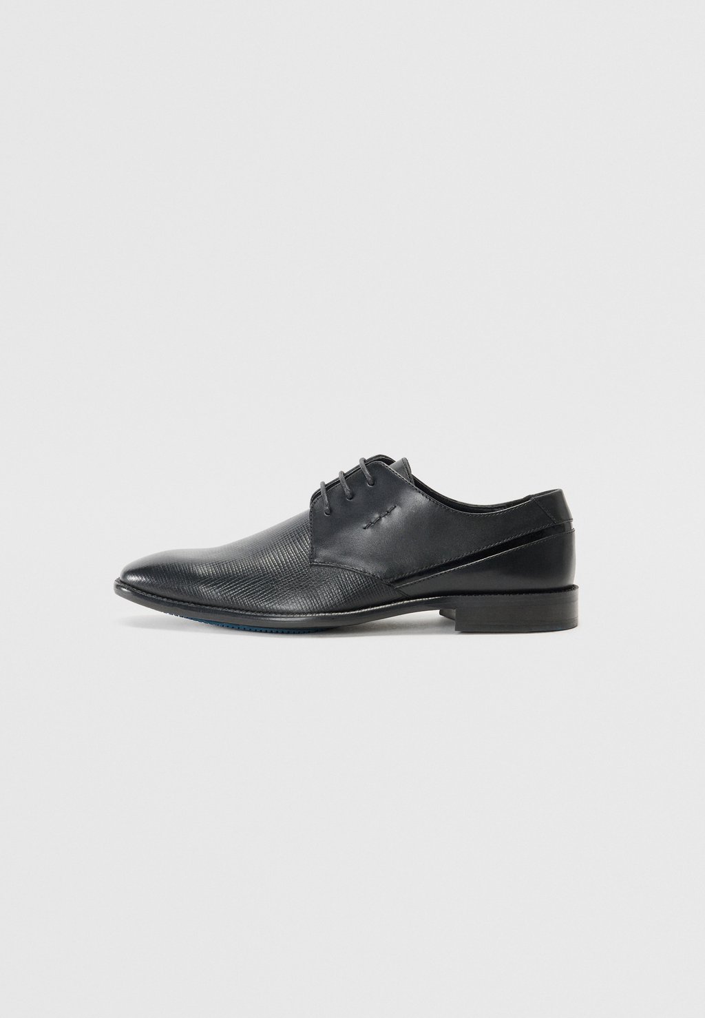 

Обувь без шнурков Pier One by Zalando, черный