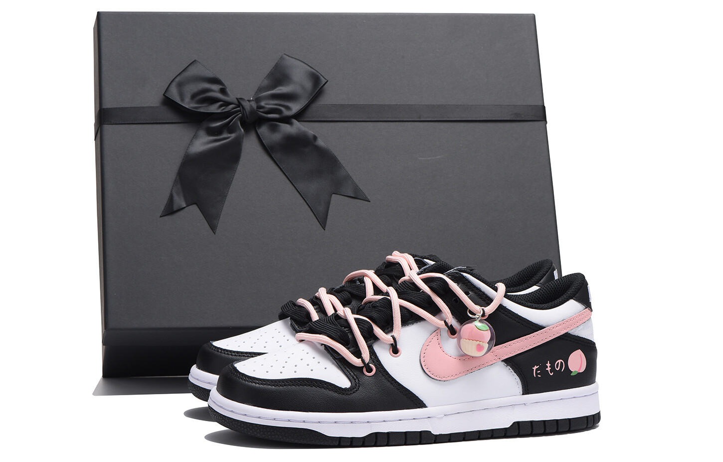 

Кроссовки Nike Dunk Skateboard Shoes Women's Low-Top Black