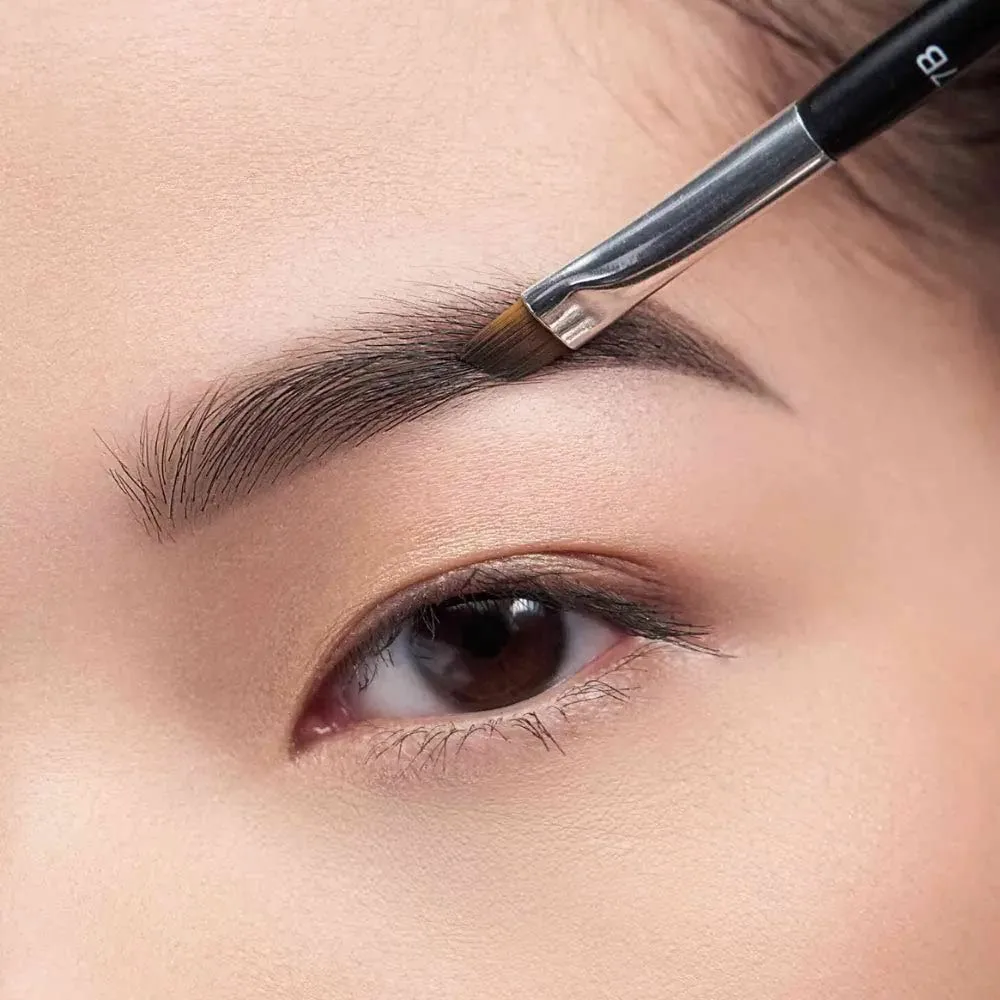 Anastasia Beverly Hills - Кисть №7B - Двусторонняя угловая кисть для бровей, #7B — фото 3
