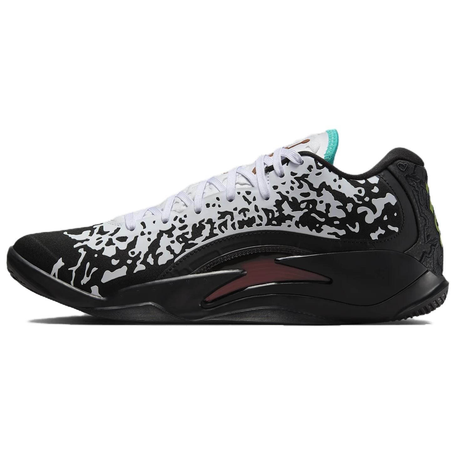 

Кроссовки Jordan Zion 3 Pressure, черный/белый
