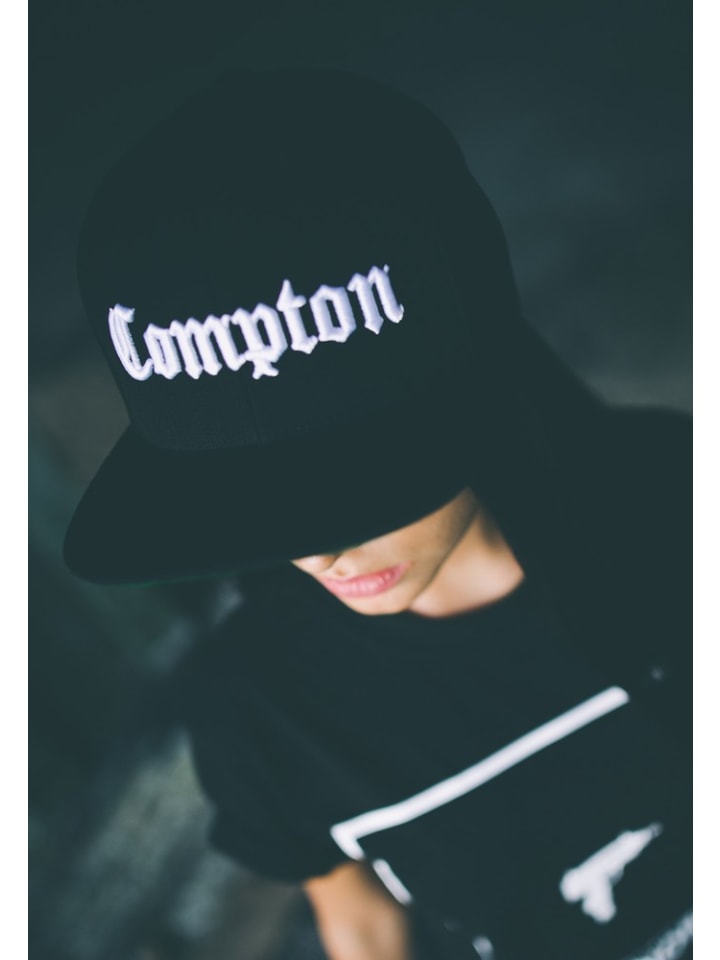 

Бейсболка Mister Tee Cap, черный