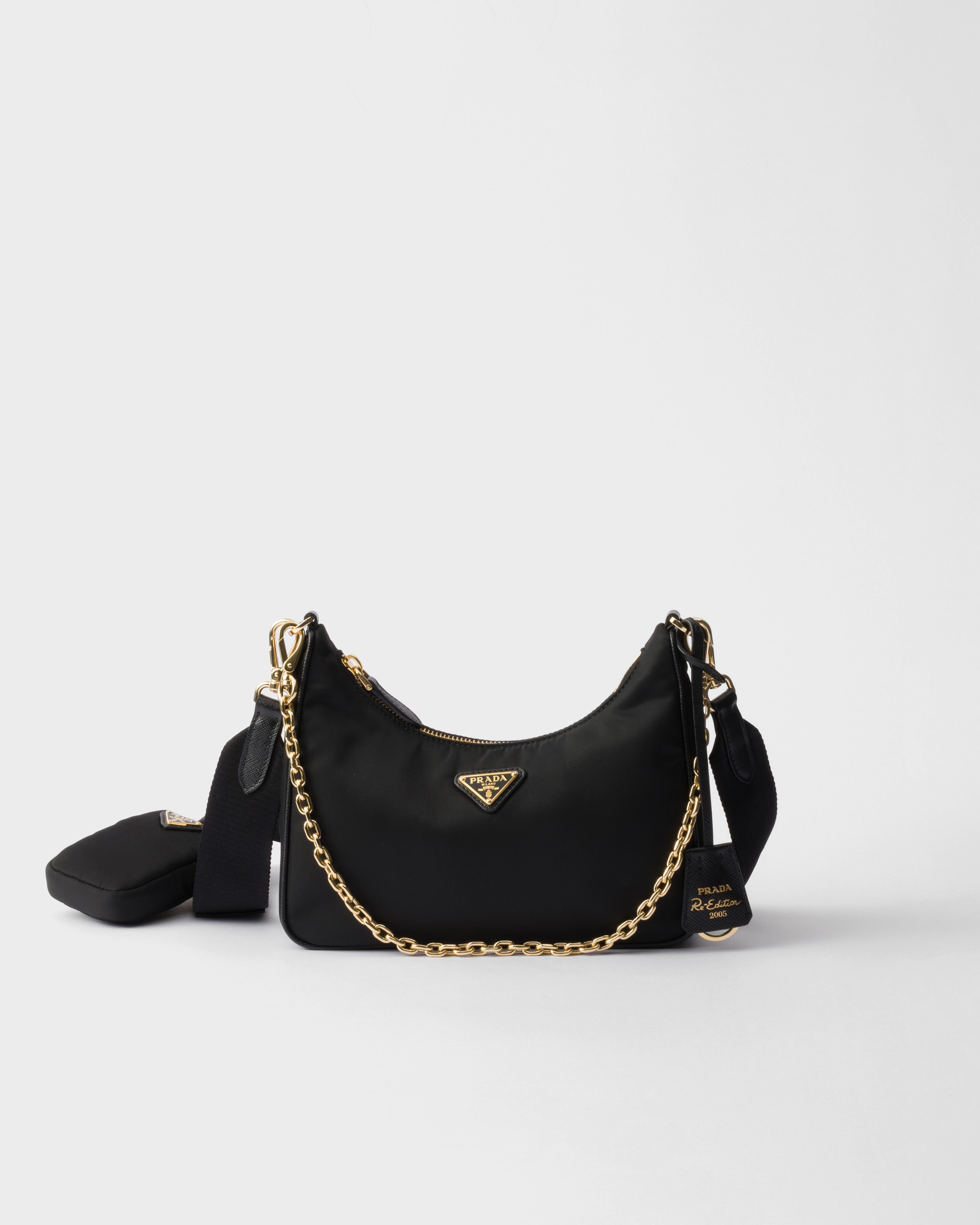 

Сумка Prada Re-Edition 2005 из переработанного нейлона, черный