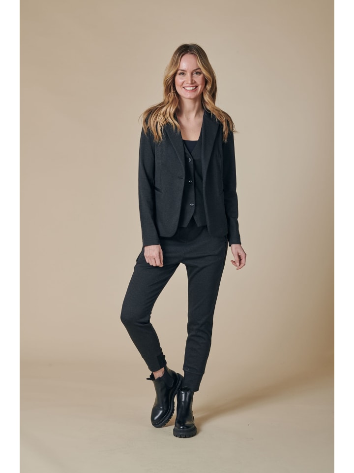 

Блейзер ZHRILL, черный