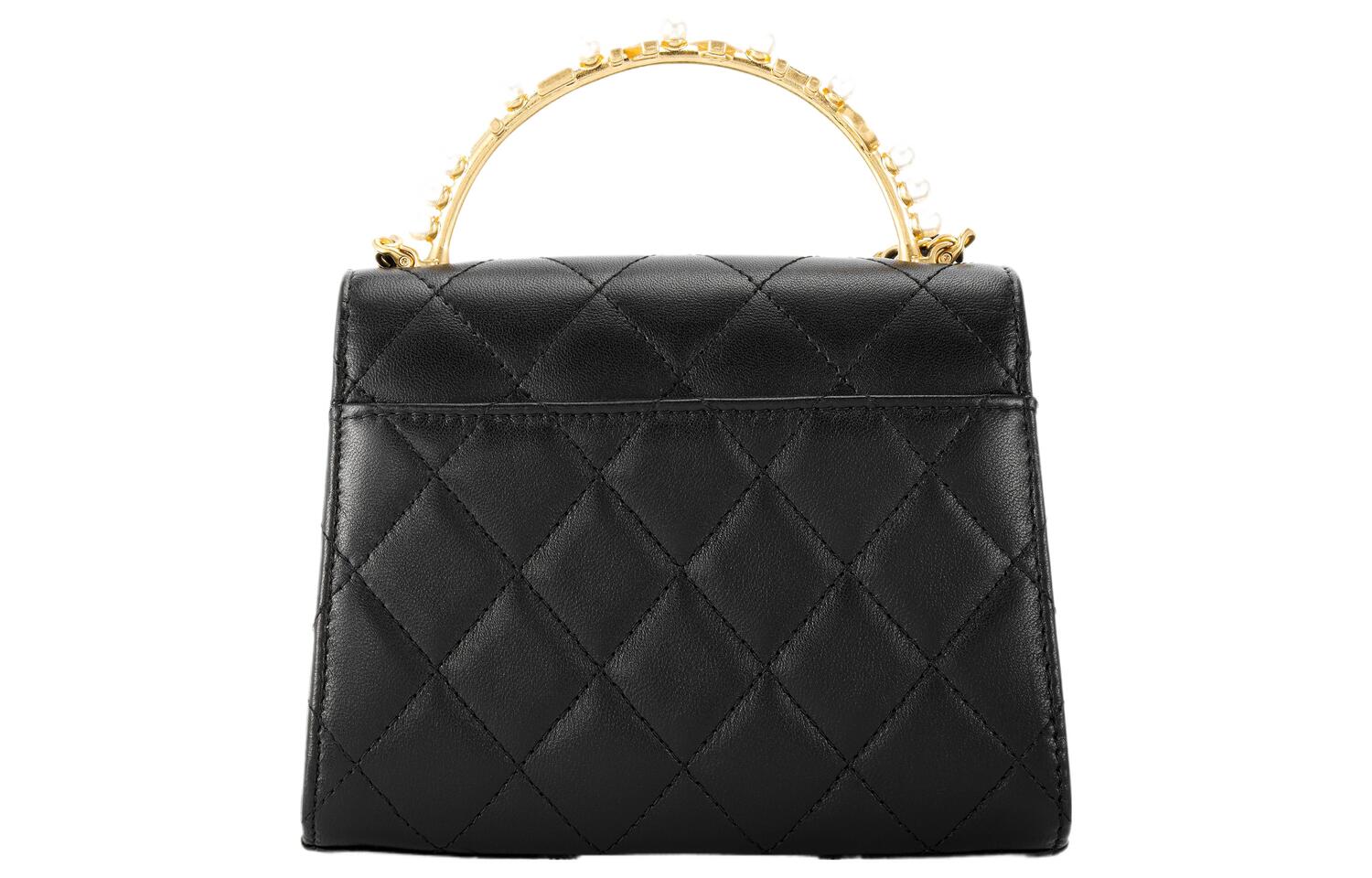 CHANEL Маленькая квадратная сумка через плечо из овчины — фото 4