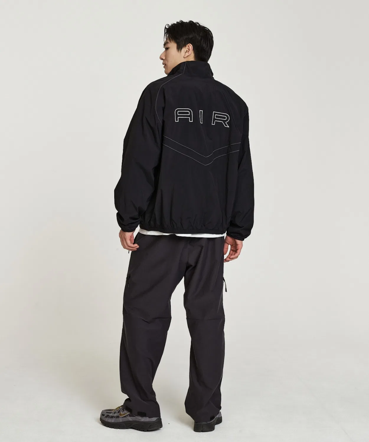 Куртка-ветровка Nike Air Windrunner мужская, чёрная — фото 4