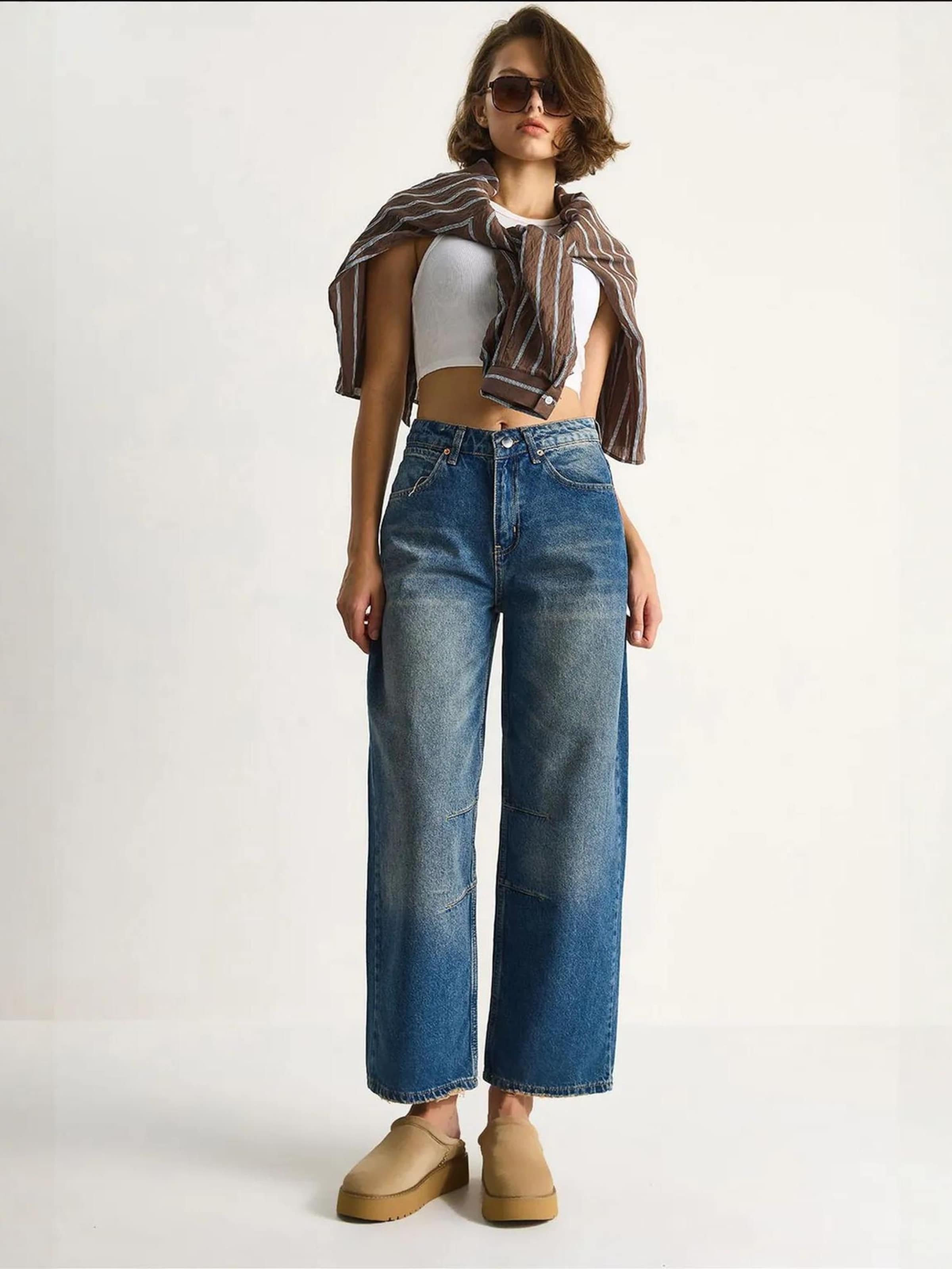 

Bianco Lucci Брюки Regular в синем цвете