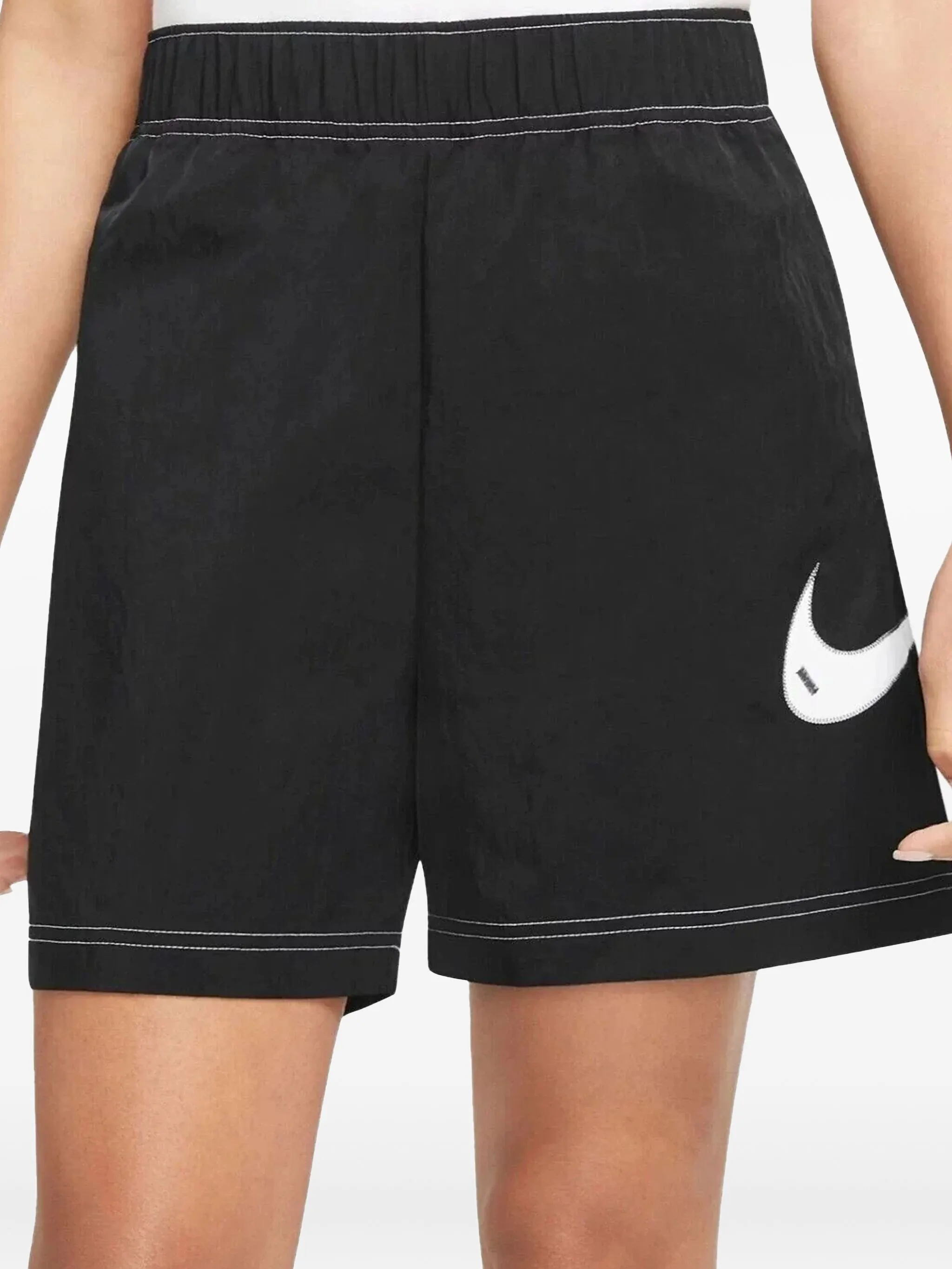 

Шорты Swoosh с завышенной талией Nike, черный