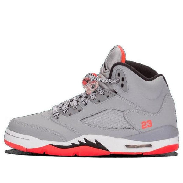 

Кроссовки 5 ретро Air Jordan, серый
