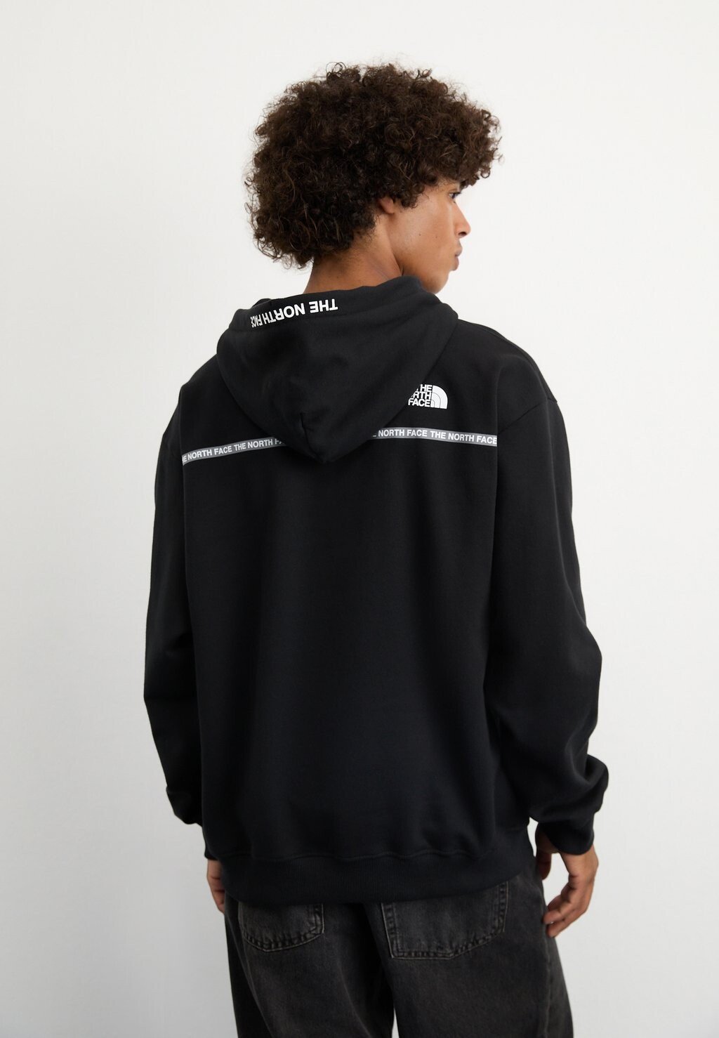 

Свитер с капюшоном ZUMU HOODIE The North Face, черный