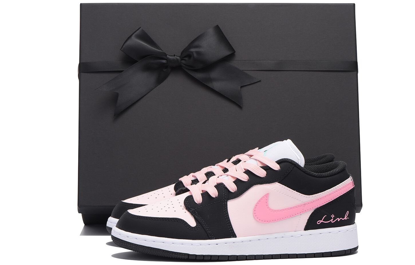 

Кроссовки Air Jordan 1 Vintage Basketball Shoes Women's Low-top Pink/Black, розовый