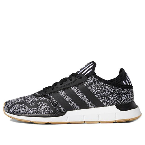 

Кроссовки Swift Run X Adidas, черный