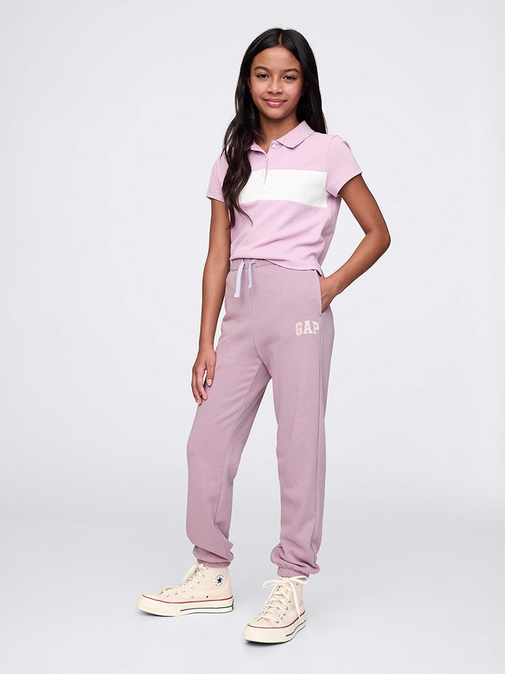 

Спортивные штаны GAP Sweathose, фиолетовый