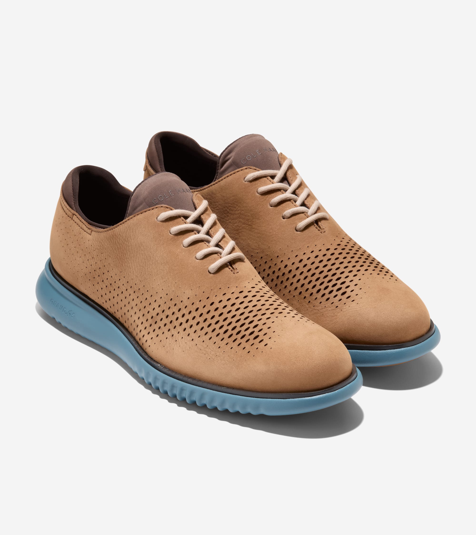 

Мужские оксфорды Cole Haan 2.ZEROGRAND Laser Wingtip, цвет golden toffee-provincial blue